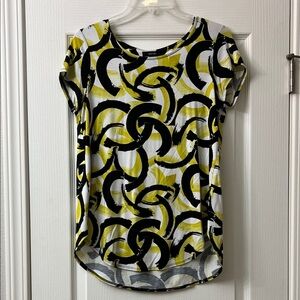 Alfani Black and Yellow Swirl Short Sleeve Top